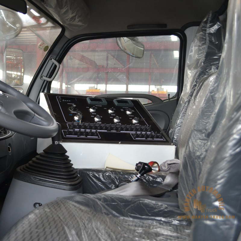 /uploads/image/2025/07/11/bitumen-truck-3.jpg bitumen-truck-3.jpg