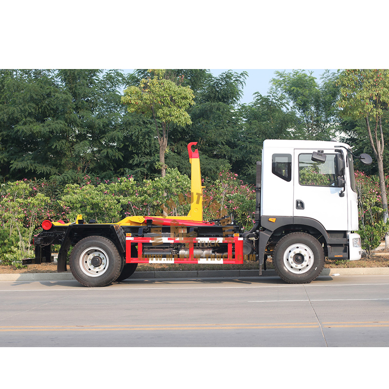 automated side loader refuse trucks