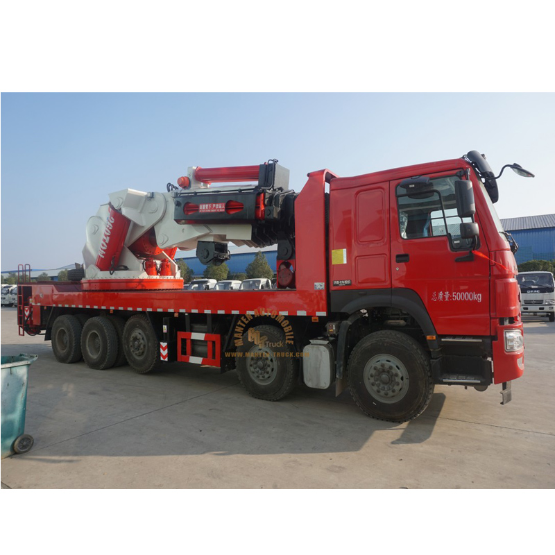 concrete pump truck with boom