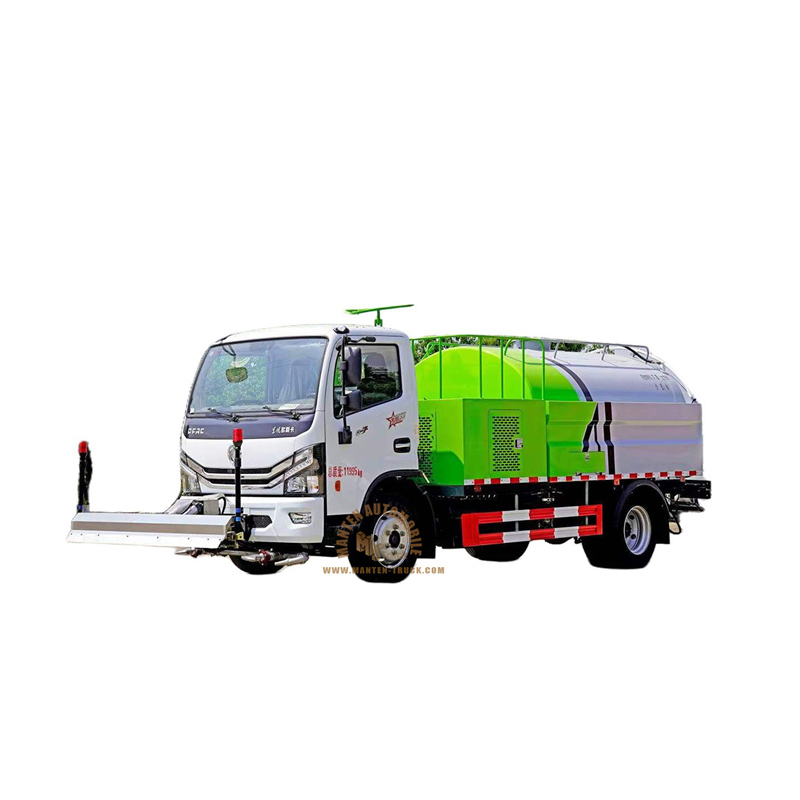 dongfeng 7 tons road washing and cleaning truck