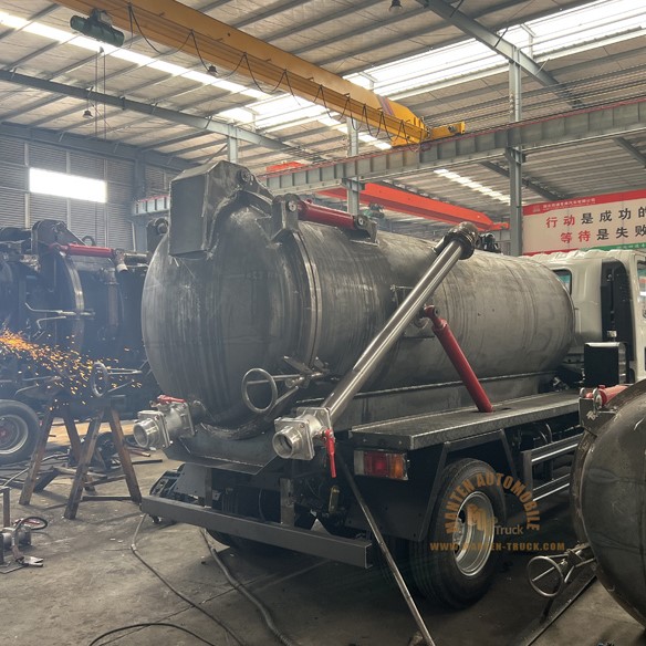 Installation Of Vacuum Truck