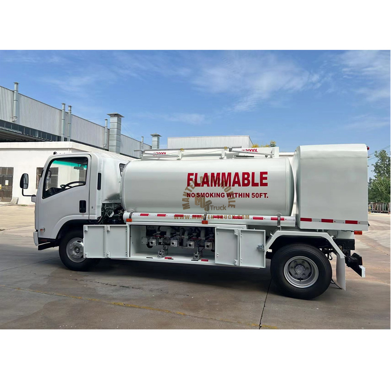 diesel refueling truck