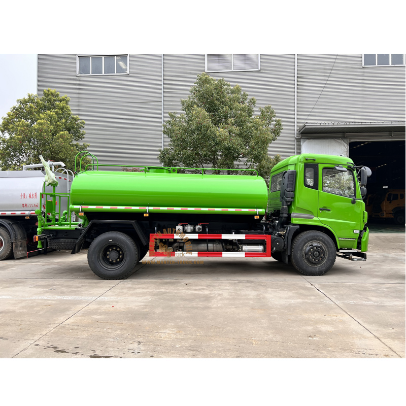 water sprinkler tanker