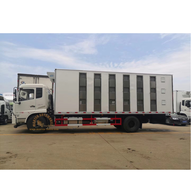 truck for transporting cattle