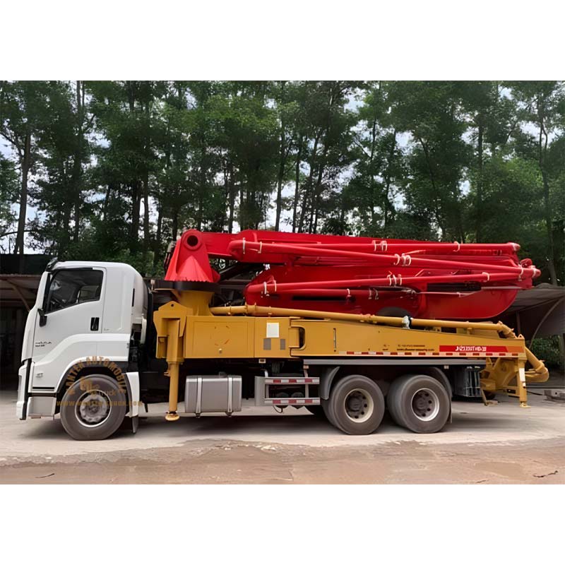 concrete pump truck