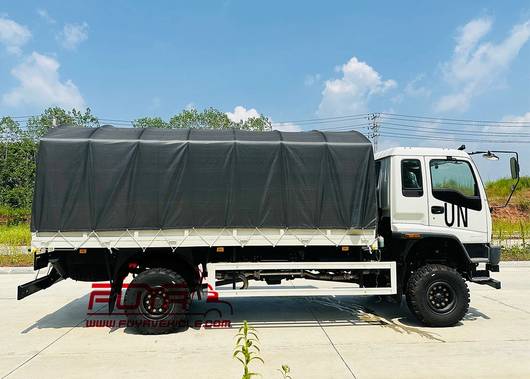 4 4 300hp isuzu troop carrier truck side