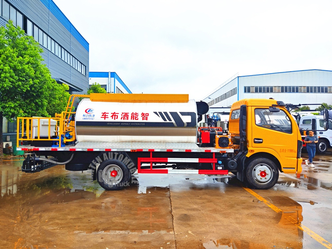 Record the Production of Bitumen Distributor Truck for Exporting Project