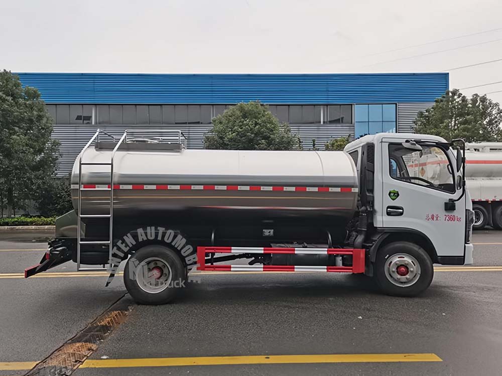 Record_the_Production_of_Milk_Tank_Truck_for_Exporting_Project-4.jpg